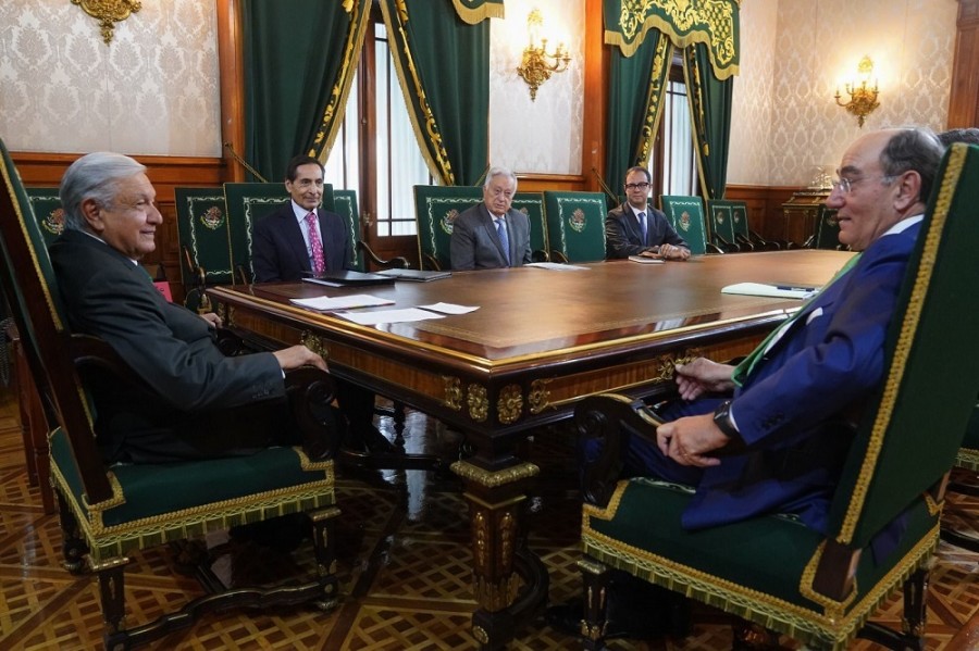 Iberdrola alcanza un acuerdo para vender la mayoría de sus activos en México a la firma privada al gobierno de México. Foto AP/Andres Kudacki