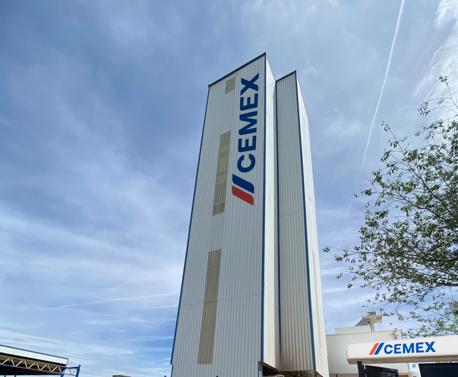 La empresa cementera no reveló los detalles financieros de la operación ni el nombre del vendedor de la planta. Foto Cemex