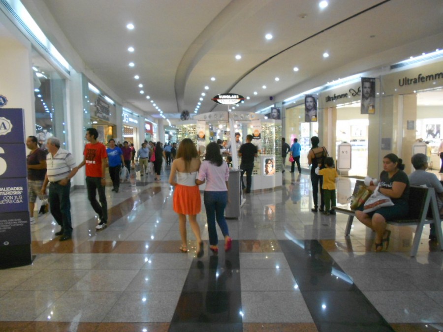 La confianza de los consumidores en México sube en mayo y corta una racha de dos meses a la baja. Foto archivo