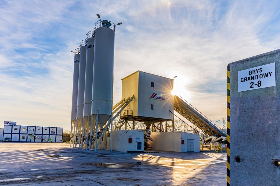 Cemex estaría analizando vender sus operaciones en República Dominicana. Foto Cemex