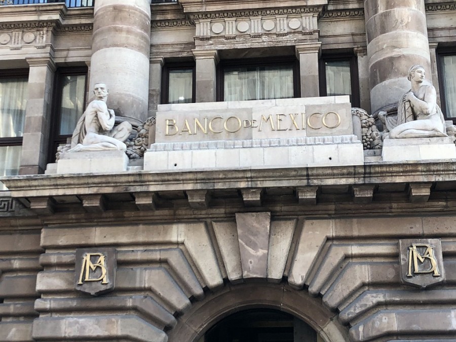 Dentro de Banco de México está vigente el debate sobre si será adecuado iniciar el recorte de tasas de interés en la primera mitad de 2024. Foto archivo