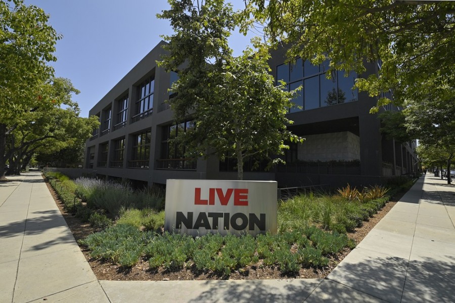 Live Nation va por su peor jornada en bolsa en más de un año tras revelarse que enfrenta una demanda por monopolio en EUA. Foto AP/Mark J. Terrill