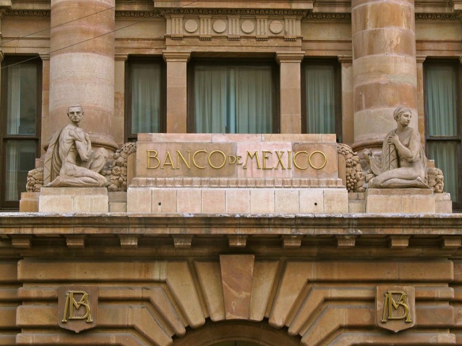 Banco de México reiteró su disposición para aplicar nuevos recortes a la tasa objetivo, aunque ello no implica que el combate contra la inflación haya terminado. Foto archivo