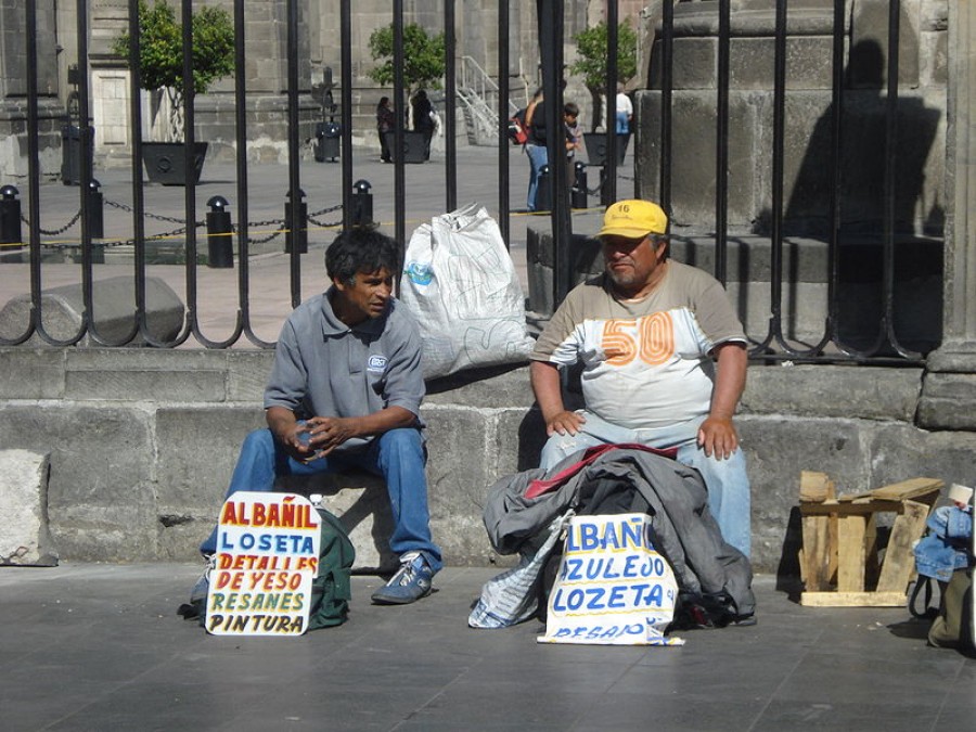 La tasa de desempleo en México cae a 2.6% en abril y reafirma el mínimo histórico alcanzado en febrero. Foto archivo