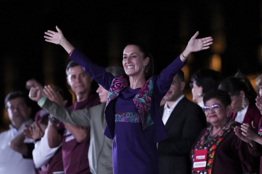 La coalición de los partidos Morena, Del Trabajo (PT) y Verde Ecologista de México (PVEM) tenía la ventaja en las elecciones de Ciudad de México, Chiapas, Morelos, Puebla, Tabasco, Veracruz y Yucatán. Foto AP/Marco Ugarte