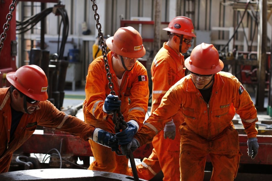 Los inversionistas de bonos de Pemex presionan a la compañía para adoptar un enfoque más amigable con el medio ambiente. Foto AP/Dario Lopez-Mills