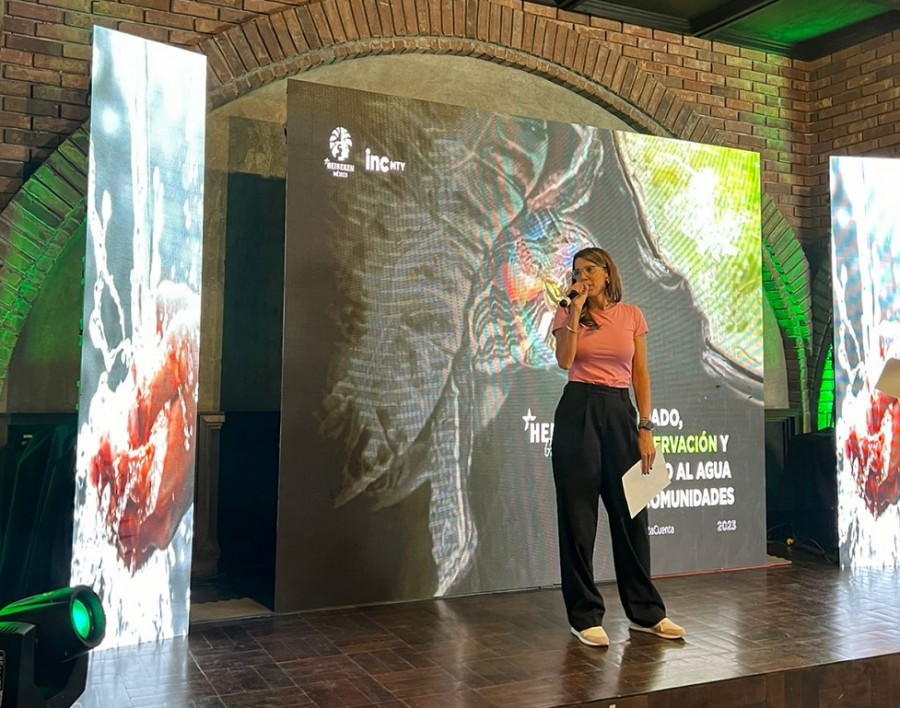 Claudia de la Vega, vicepresidenta de asuntos corporativos de Heineken México, durante el Demo Day en Monterrey, Nuevo León, como parte de la sexta edición del Heineken Green Challenge. Foto Heineken México