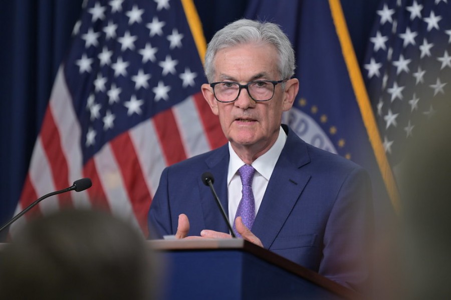 La inflación cayó significativamente hacia la meta de 2% de la Fed en los últimos meses, pero aún se requiere más confianza para aplicar recortes a las tasas de interés, dijo Jerome Powell. Foto Flickr.com