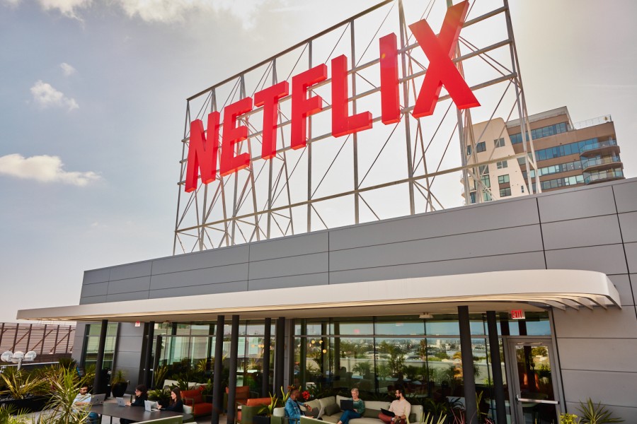 Netflix eleva 17% sus ventas del segundo trimestre al atraer a un mayor número de suscriptores a través de su plan con anuncios. Foto archivo