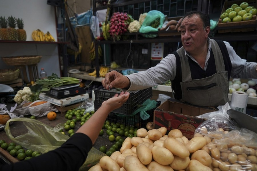 México tiene la mayor inflación para un mes de julio en 28 años. Foto AP/Fernando Llano