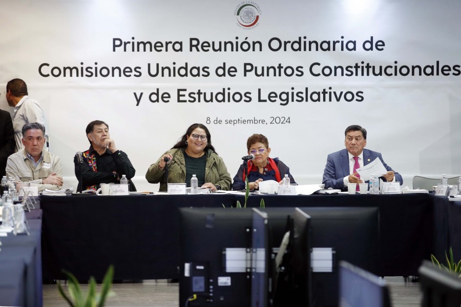 El dictamen fue aprobado con 25 votos a favor de la mayoría encabezada por los partidos Regeneración Nacional (Morena), Del Trabajo (PT) y Verde Ecologista de México y 12 en contra de los partidos Acción Nacional (PAN), Revolucionario Institucional (PRI) y Movimiento Ciudadano (MC), con cero abstenciones. Foto Senado