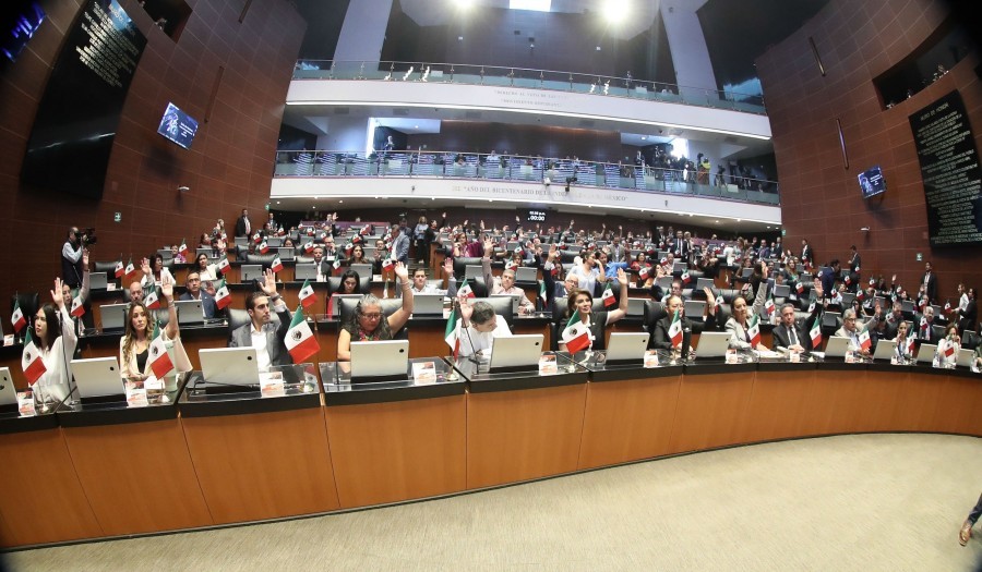 El Senado aprobó un cambio a la ley para que el 1 de octubre de cada seis años sea día de descanso obligatorio en México. Foto Senado