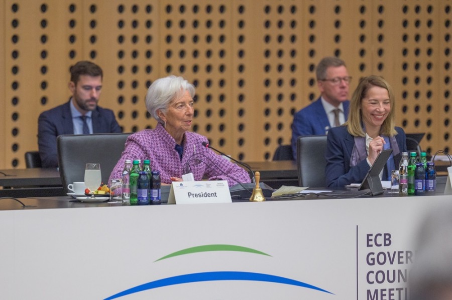 El BCE recorta un cuarto de punto porcentual las tasas de interés de la zona del euro. En la imagen, aparece a la izquierda Christine Lagarde, la banquera central. Foto Flickr/ECB/Andrej Hanžekovi?