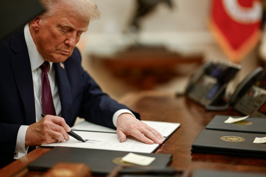 La calificadora señaló, sin embargo, que los impactos de las tarifas son difíciles de predecir. Foto de la Casa Blanca